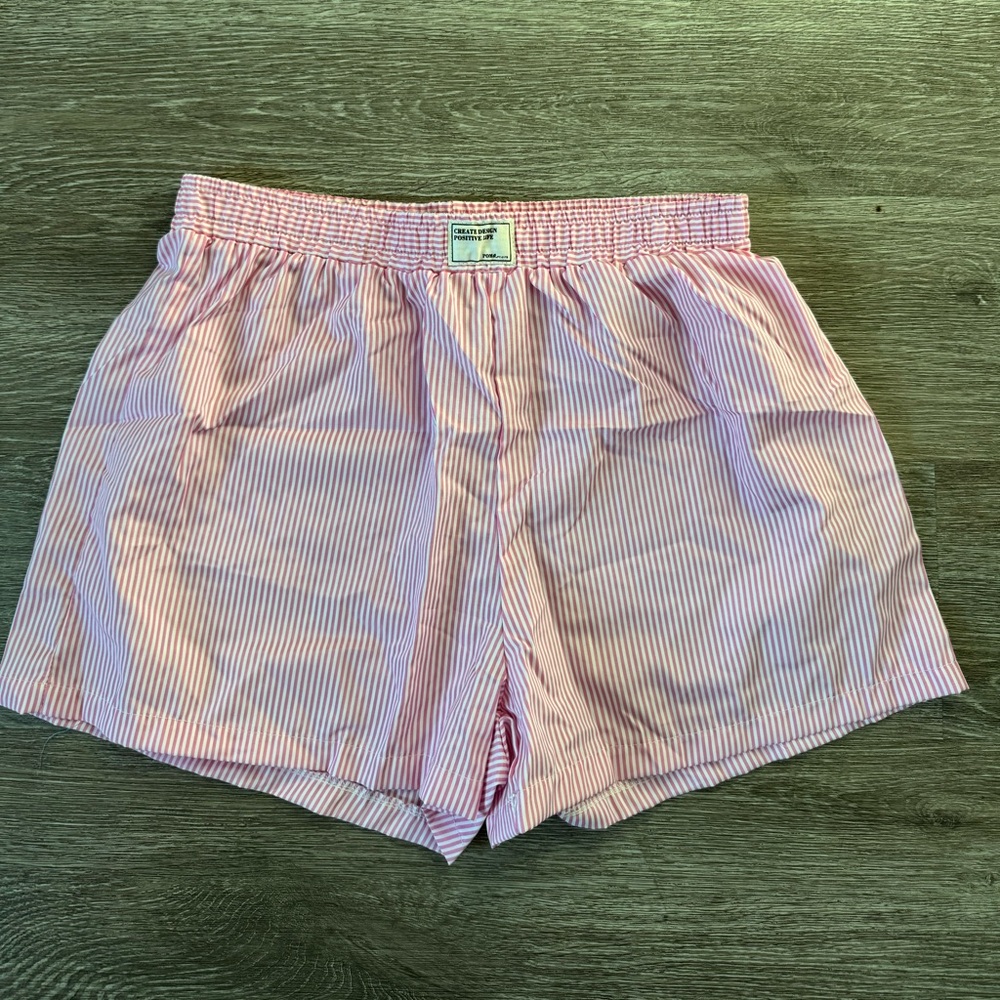 💕 NWOT Pink & White Striped Boxer Shorts Elastic Waist Lightweight Cotton Size M - Picture 2 of 4